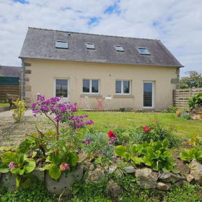 Maison bretonne rénovée proche bourg et plages
